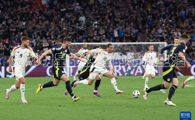 易游app官方下载颐驰 06足球明星张洪峰的精彩生涯